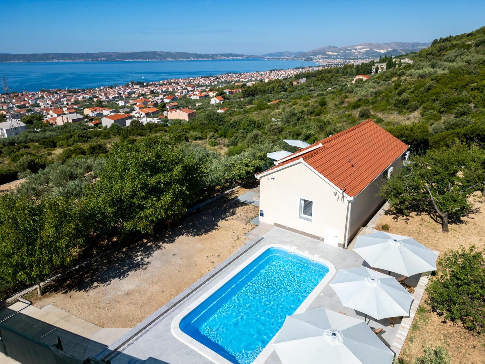 Private Villa Golden Hour With A View Of Split Area Kaštel Sućurac 外观 照片